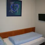 Hotel Berg 2*