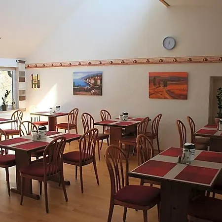 Berg Hotel Hochstadt an der Donau